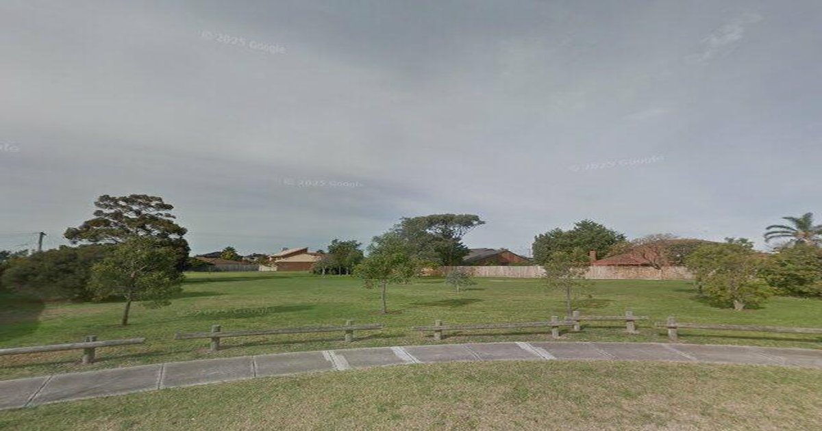 Running & Cycling in Altona Meadows