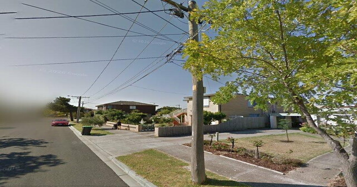 Avondale Heights Safety Guide — Crime Stats & Real Talk