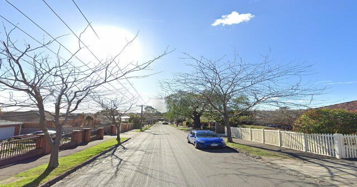 Balwyn Transport Guide (2026) — Trains, Trams, Buses