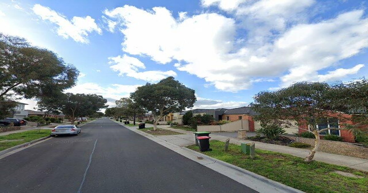 Best Bars in Burnside Heights (2026) — 6 Spots Ranked