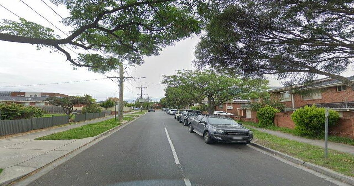 Clayton Transport Guide (2026) — Trains, Trams, Buses