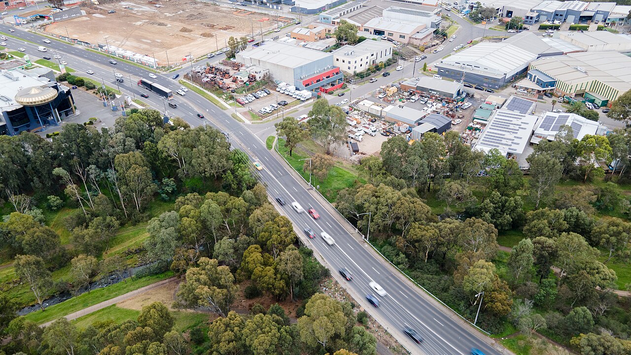 Aerial view of the Bell Street bridge over Darebin Creek