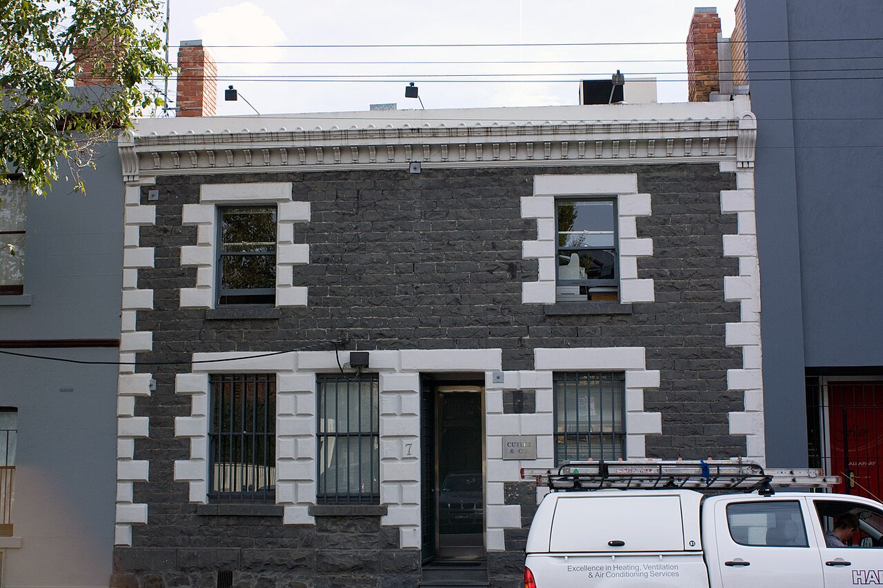 Bluestone building on Leveson Street