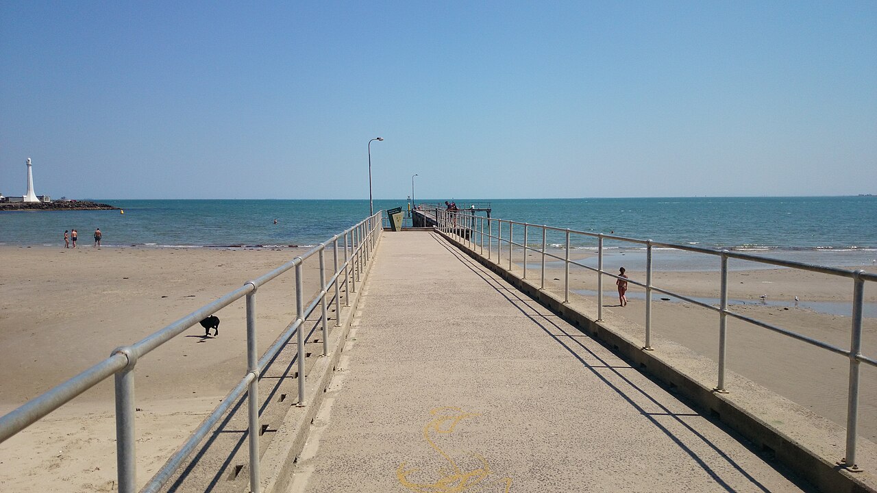 Brooks Jetty at St Kilda Beach