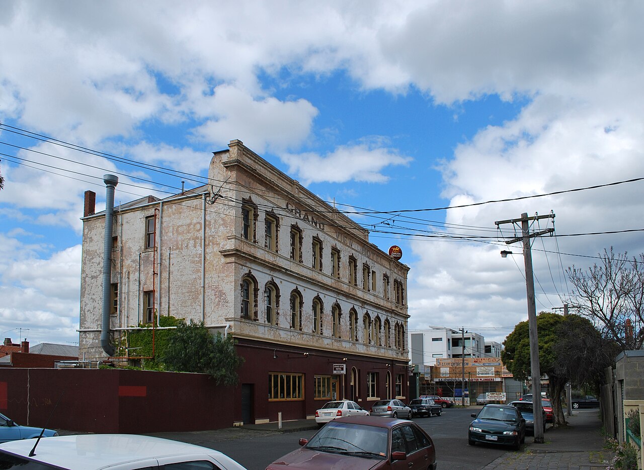 Brunswick Grand View Hotel building