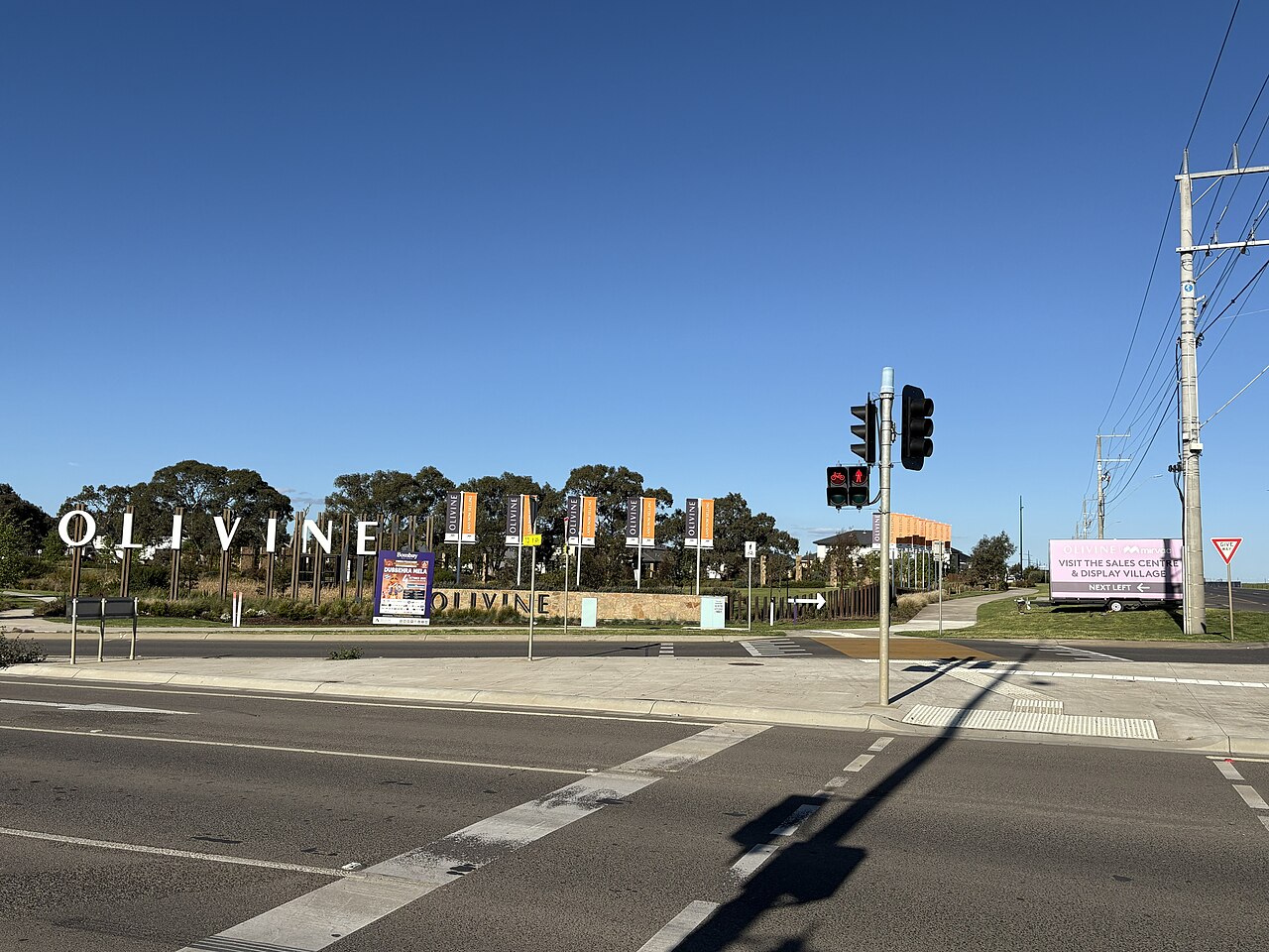 Intersection with the Olivine estate entrance in Donnybrook