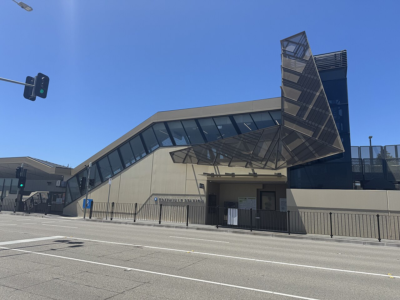 Edithvale railway station, west-facing view
