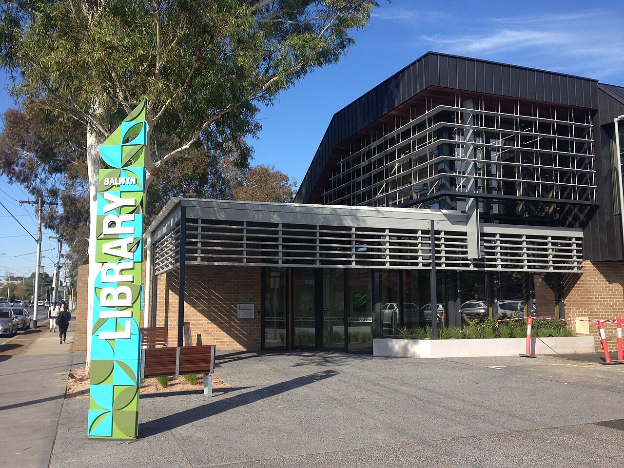 Entrance to the refurbished Balwyn Library