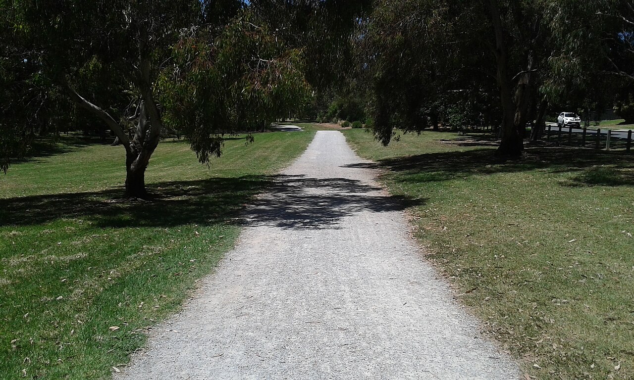 Gravel path along the Ferndale Trail