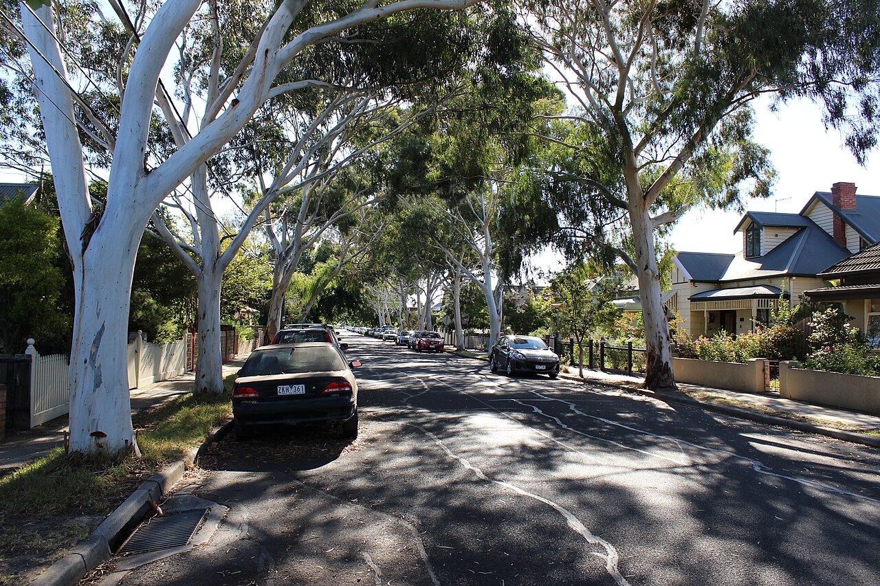 Gladstone Avenue, Northcote