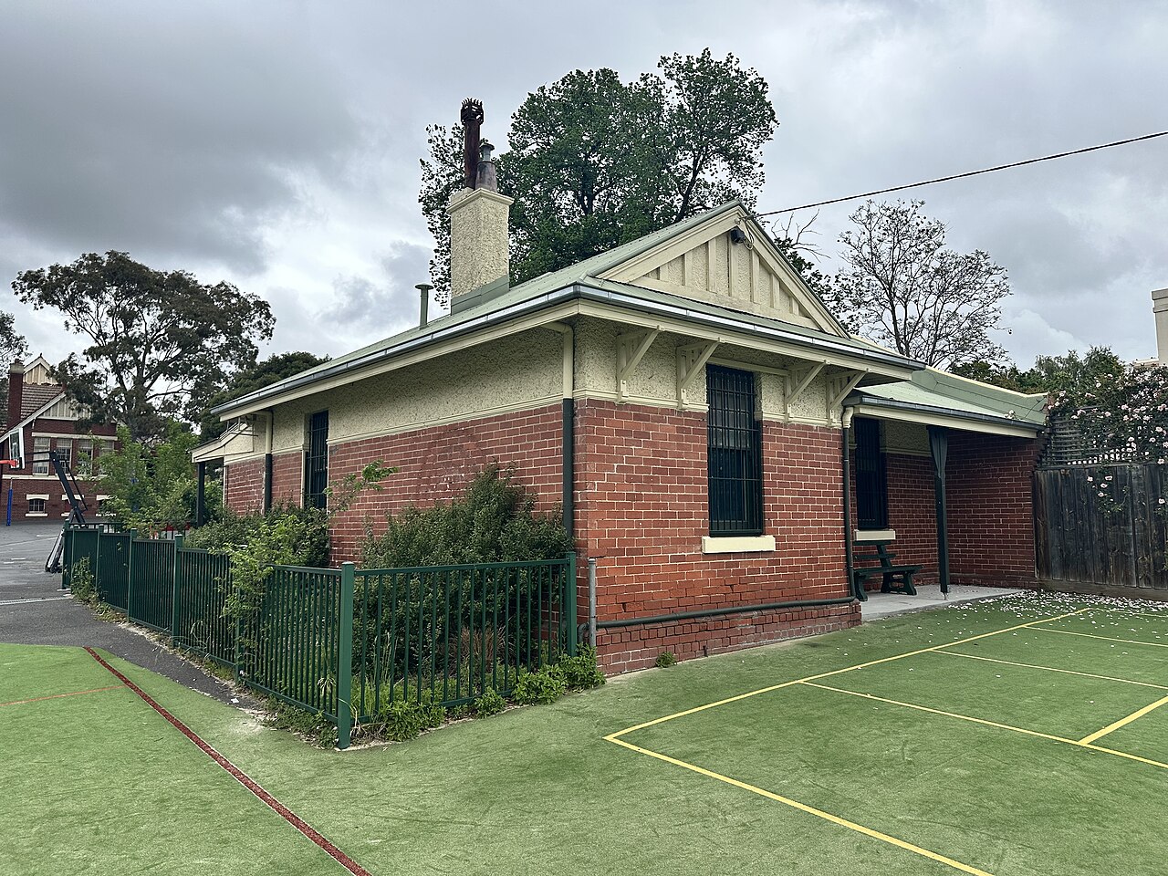 Brick caretaker's cottage at Glenferrie Primary School