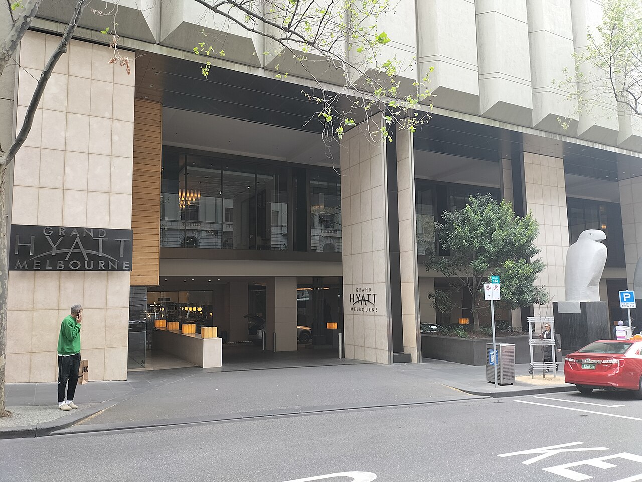 Grand Hyatt Melbourne entrance on the street