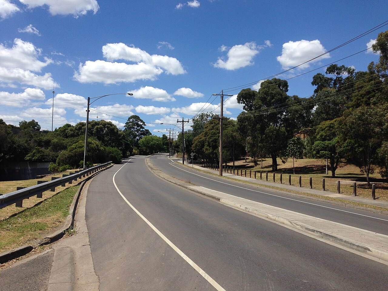 Kilby Road near Hyde Park, Kew East, under a blue sky