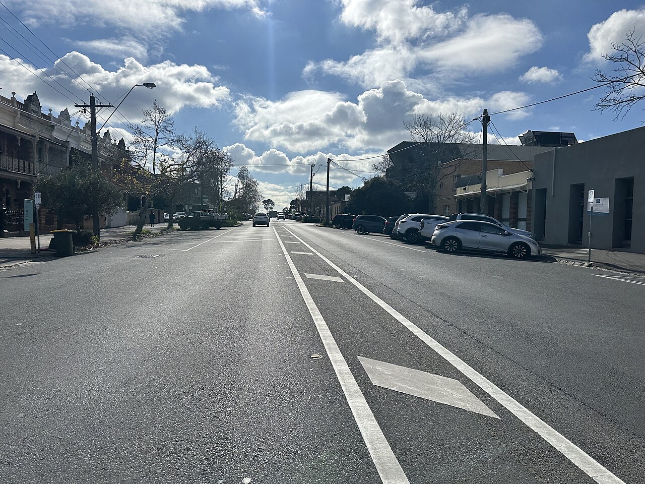 Napier Street with a tram siding