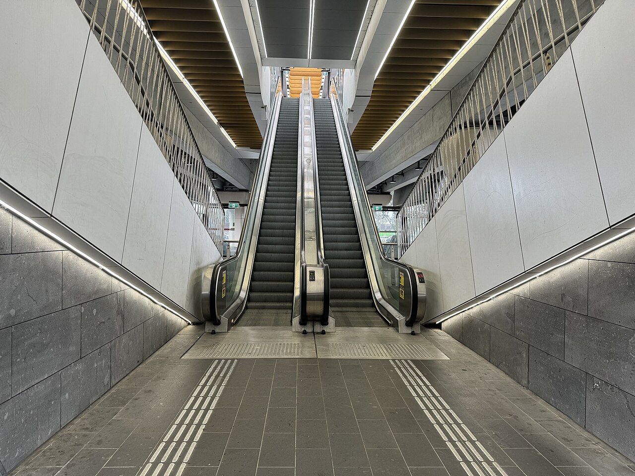 Escalators at Noble Park railway station