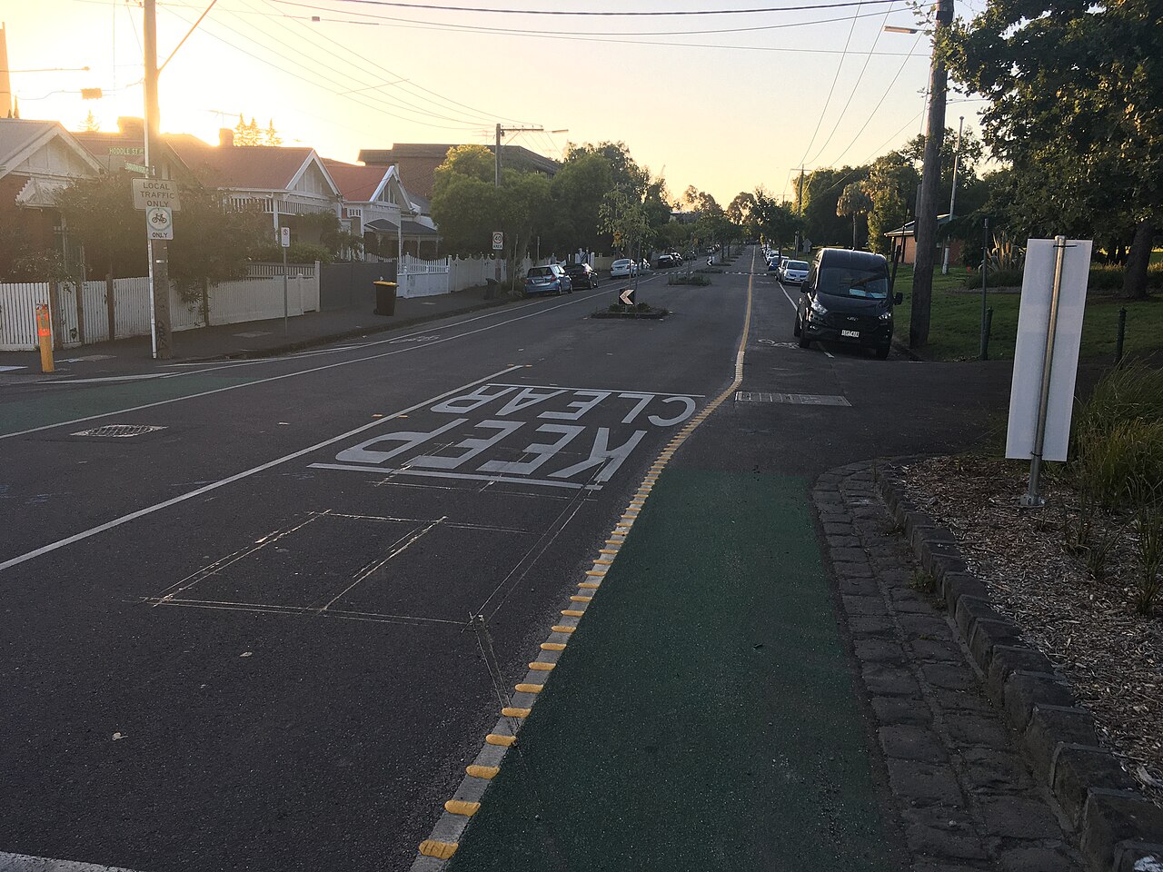Pop-up bike lanes on South Terrace, Clifton Hill