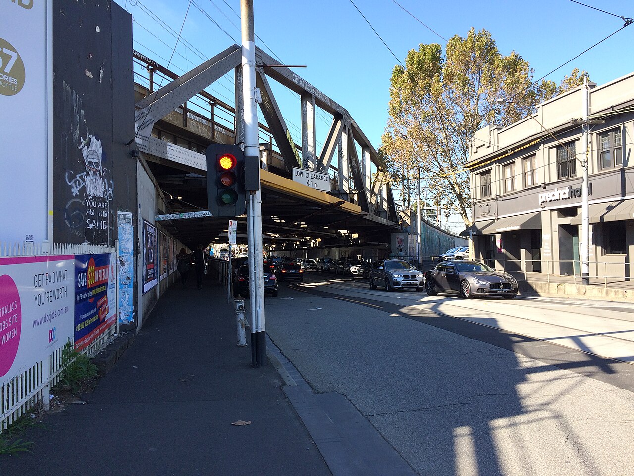 Rail bridge over Swan Street