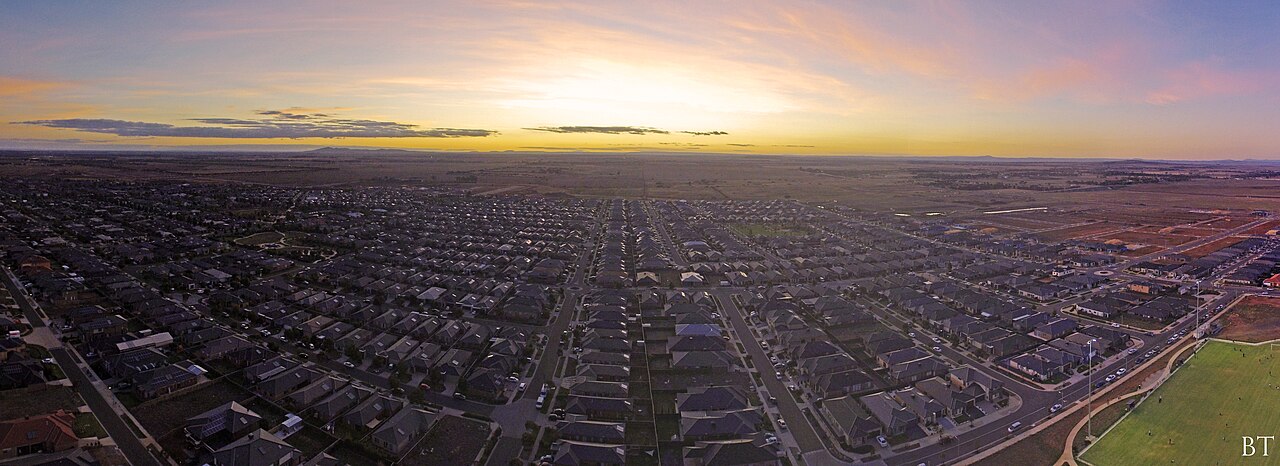 Sunset over rooftops in Tarneit