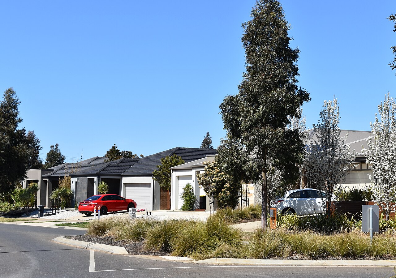New houses in the Exford Waters estate, Weir Views