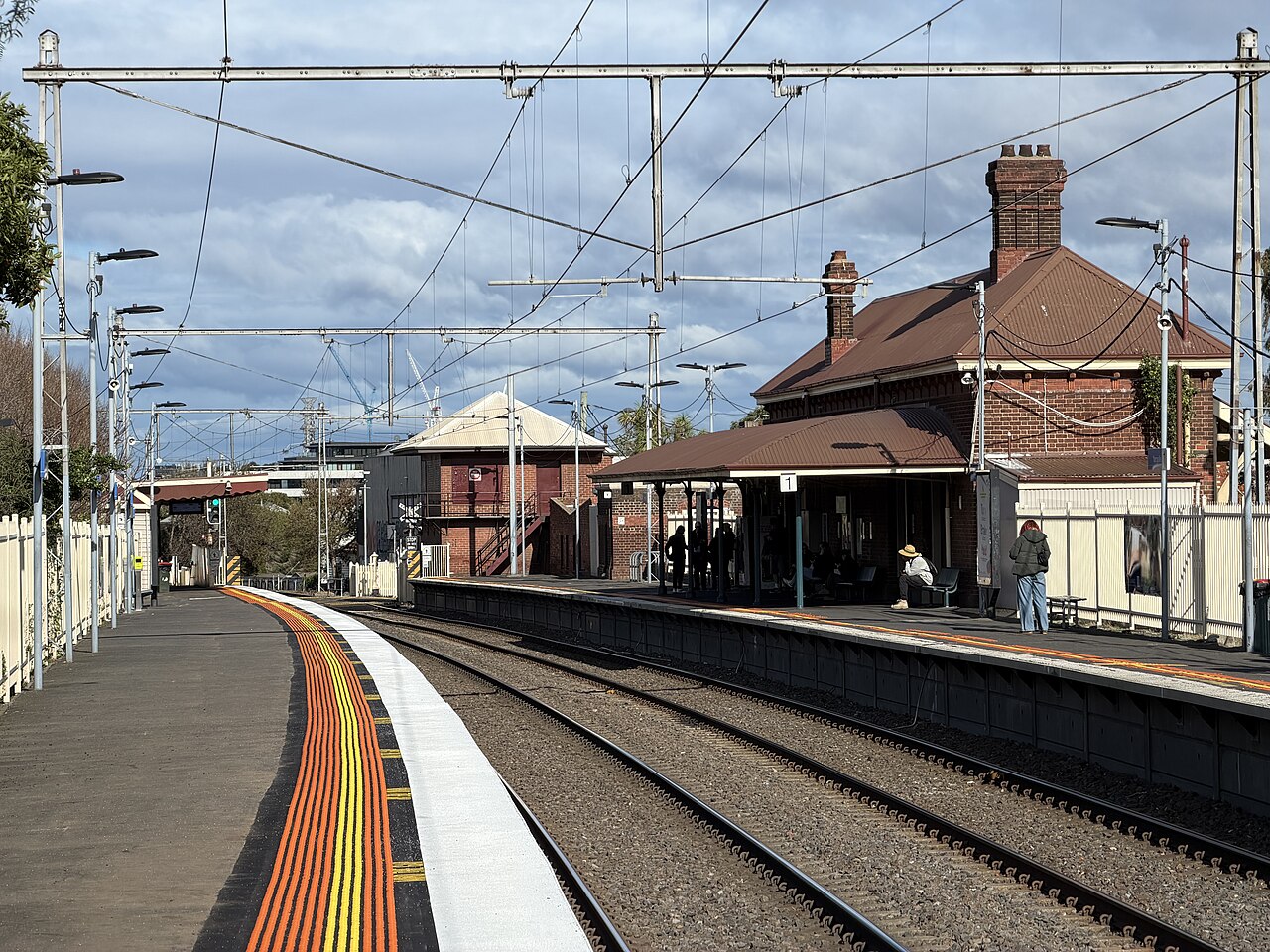 Platform 2 at Yarraville railway station