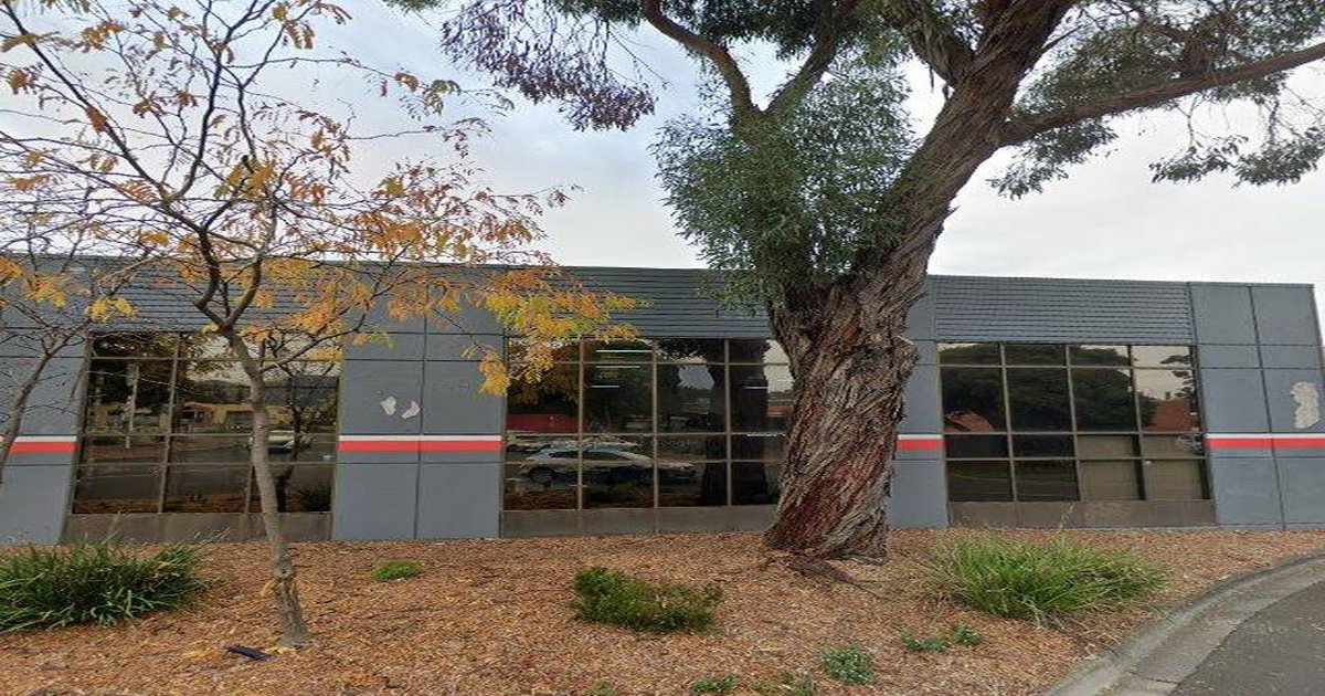 Croydon Transport Guide (2026) — Trains, Trams, Buses