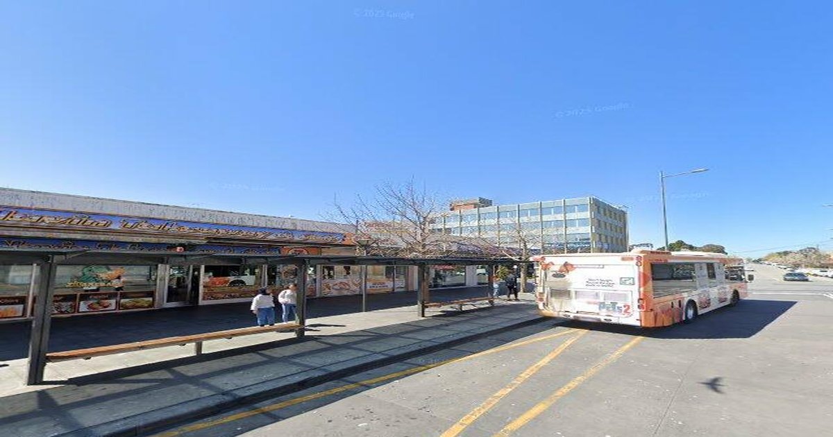 Dandenong Transport Guide (2026) — Trains, Trams, Buses