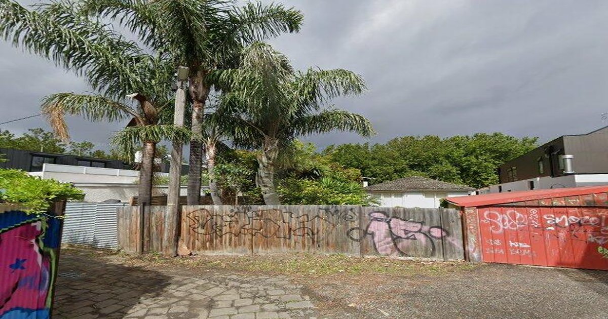 Living in Elwood: Complete Neighbourhood Guide (2026)