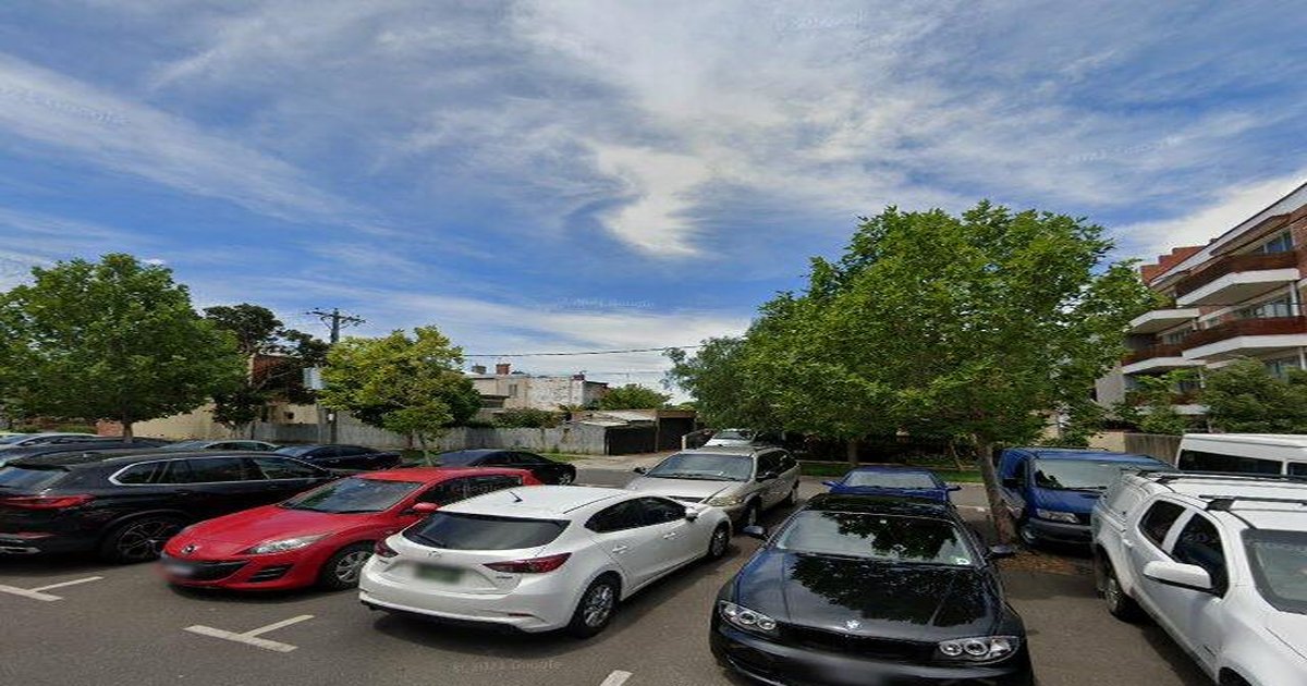 Essendon Food Crawl — The Ultimate Route