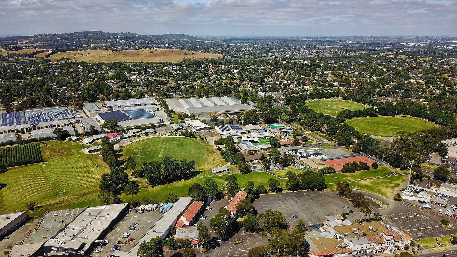 Ferntree Gully Renovation Guide 2026: Unrenovated Homes & Flip Potential