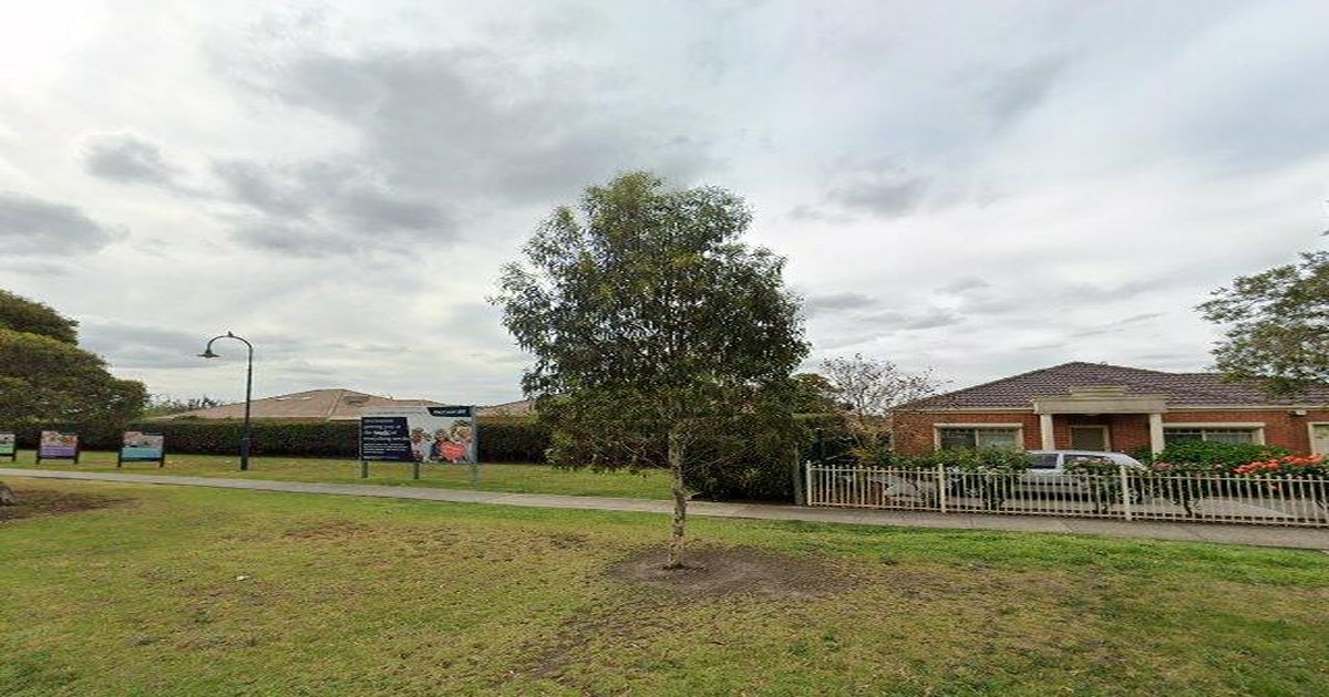 Parks & Green Spaces in Hadfield