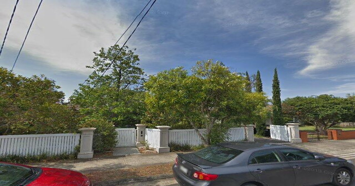 Hampton Property Market (2026) — Prices, Trends, Outlook