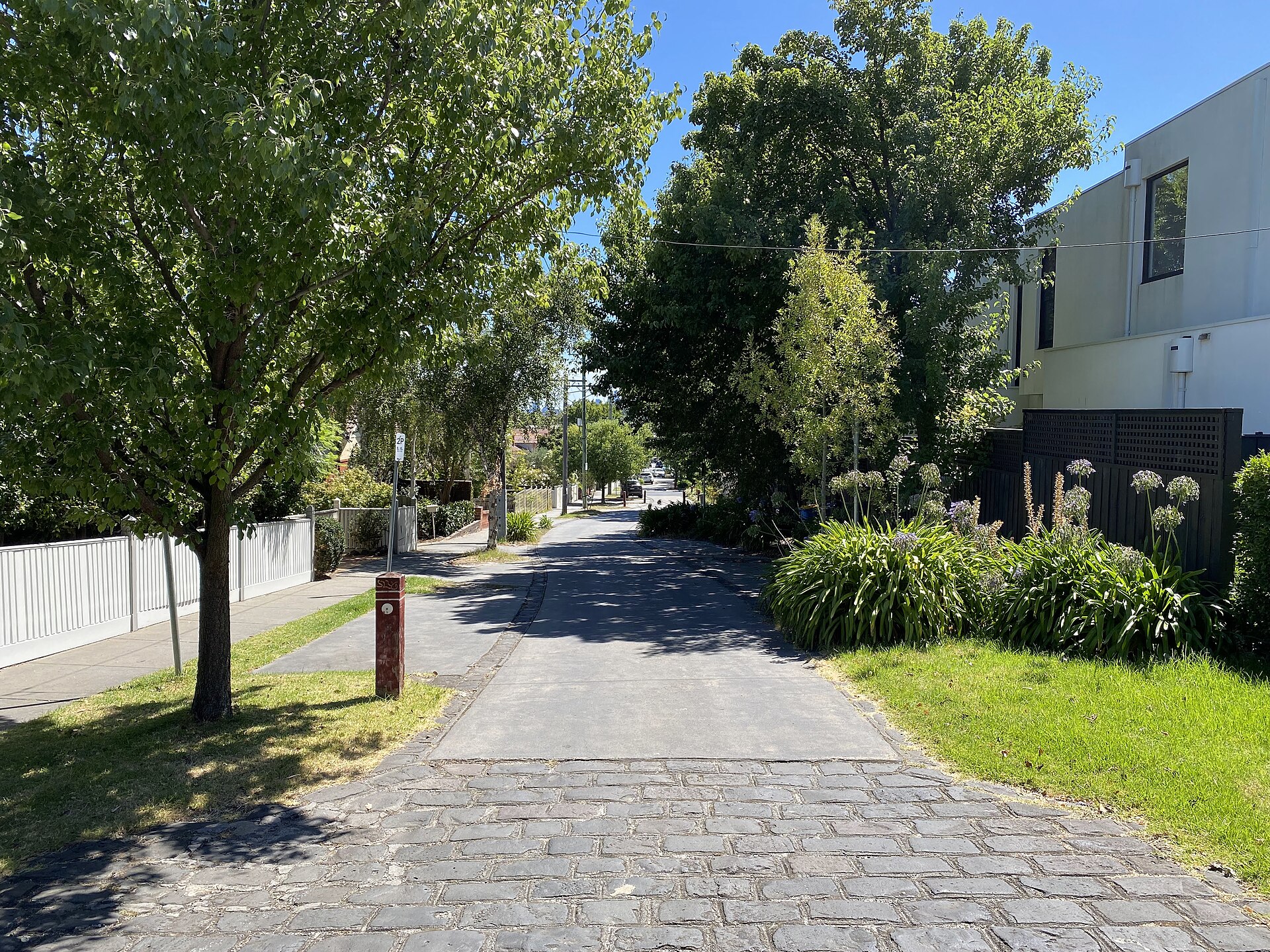 Hawthorn East Renovation Guide 2026: Unrenovated Homes & Flip Potential