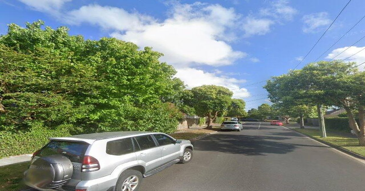 Living in Hughesdale: Complete Neighbourhood Guide (2026)