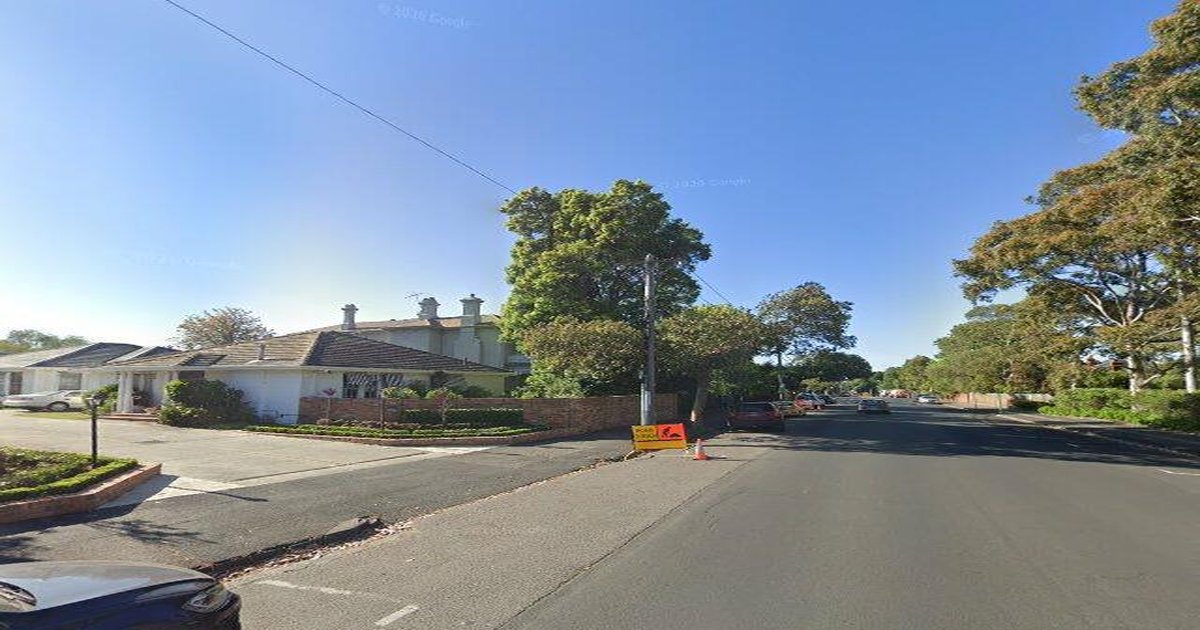 Kew Neighbourhood Guide — Streets, Culture & Local Tips