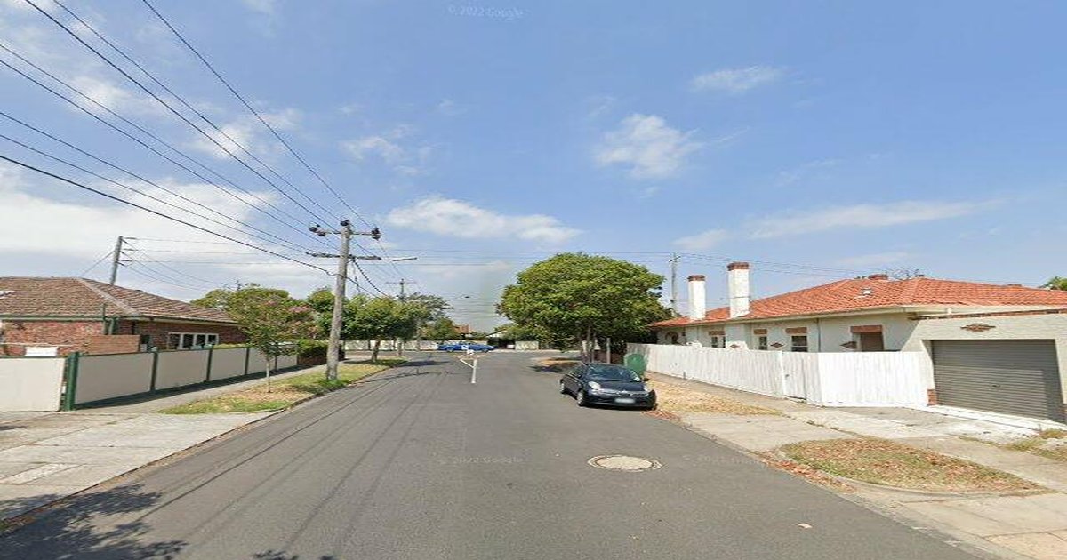 Murrumbeena Transport Guide (2026) — Trains, Trams, Buses