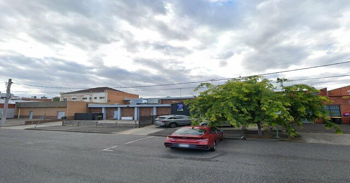 Parking in Port Melbourne — Rules, Tips, Free Spots