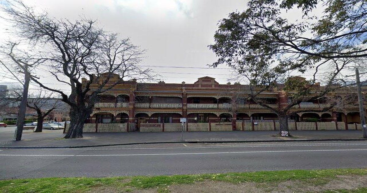 Living in South Melbourne: Complete Neighbourhood Guide (2026)