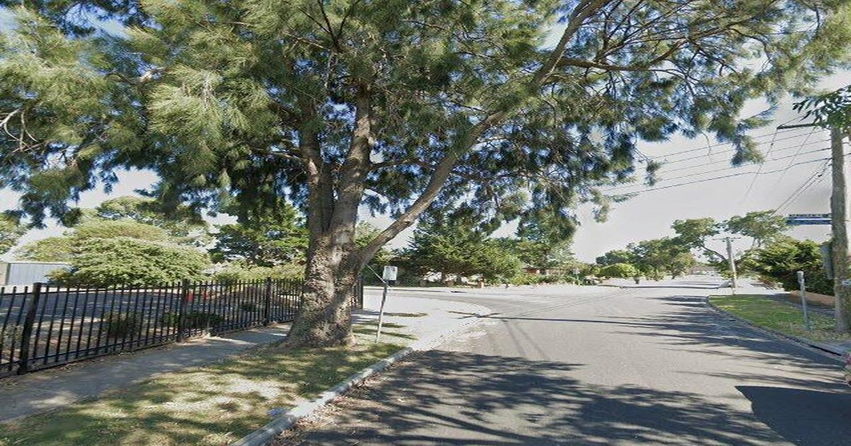 Honest Guide to Sunshine West (2026) — The Real Pros and Cons