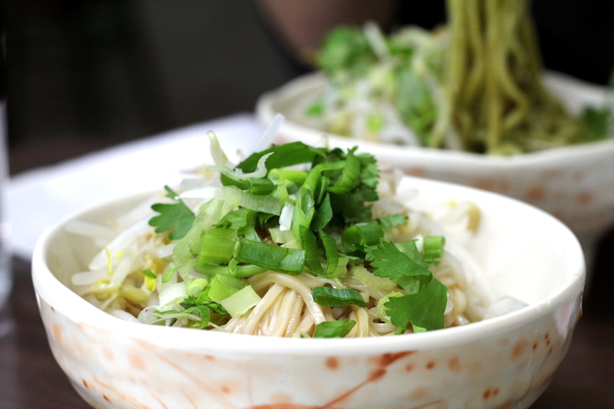 Thai Cuisine Experiences in Melbourne 2026 (Date Night, Group Outings, Late Night)