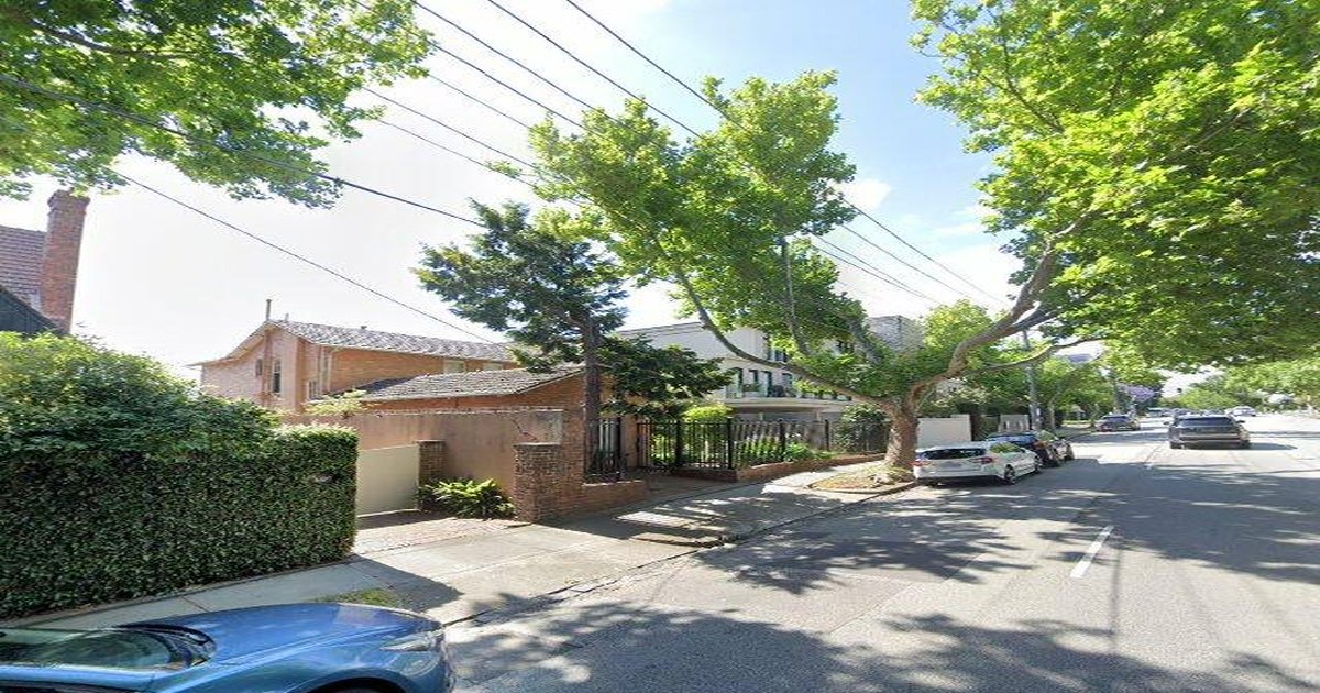 Honest Guide to Toorak (2026) — The Real Pros and Cons