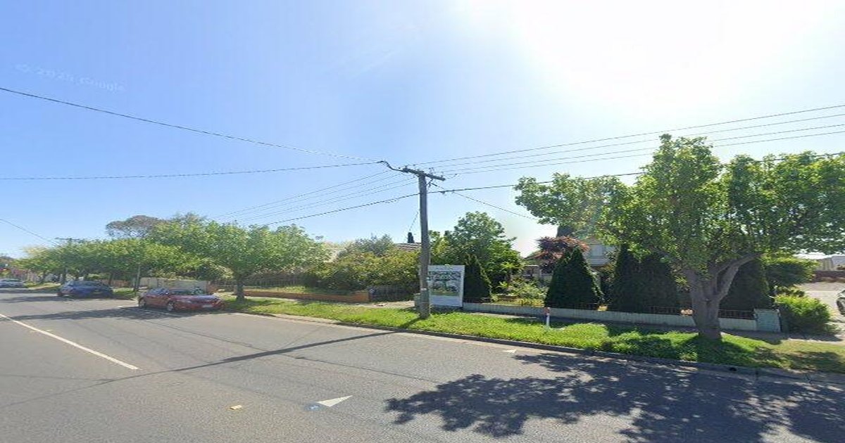 Pet-Friendly Werribee (2026) — Dog Parks, Cafes & Vets