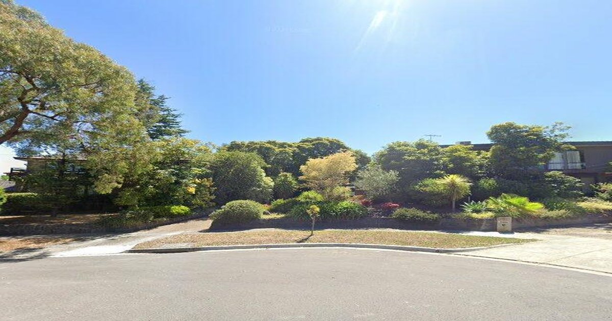 Is Wheelers Hill Good for Young Professionals? (2026)