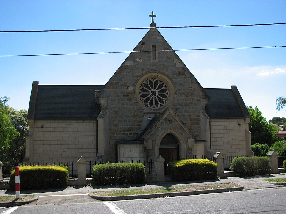 Getting Around Lilydale — Transport Guide