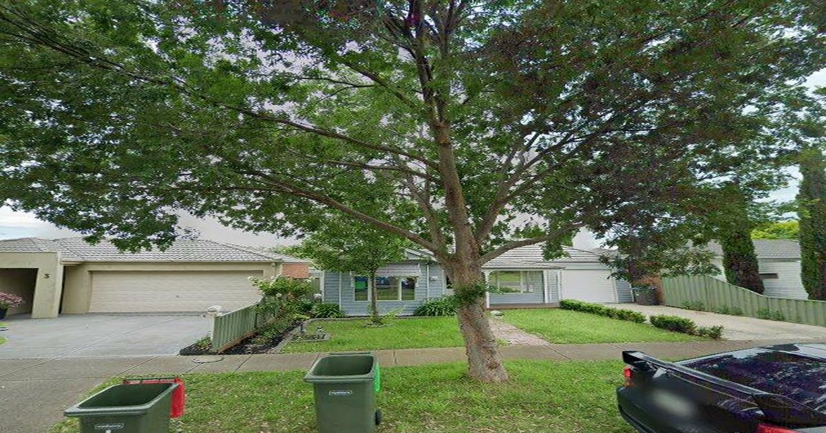 Wyndham Vale Transport Guide (2026) — Trains, Trams, Buses